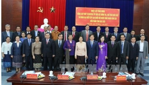 老挝国会主席巴妮·雅陶都访问越南薄辽省