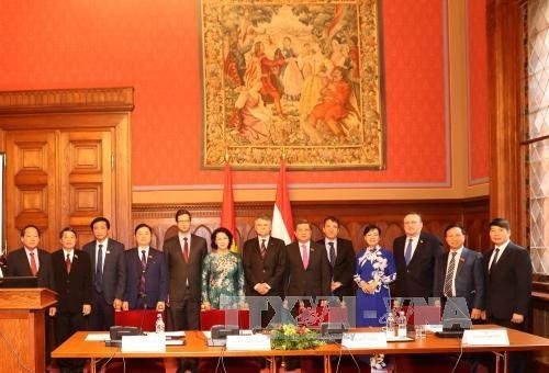 越南国会主席阮氏金银圆满结束对匈牙利的正式访问
