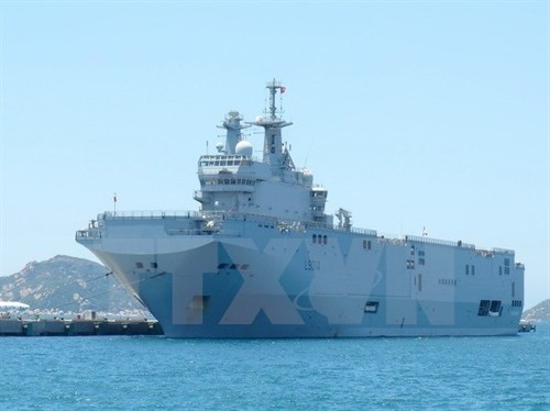 法国海军军舰访问胡志明市