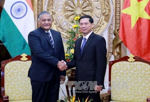 越南副外长裴青山会见印度外交国务部长库马尔·辛格