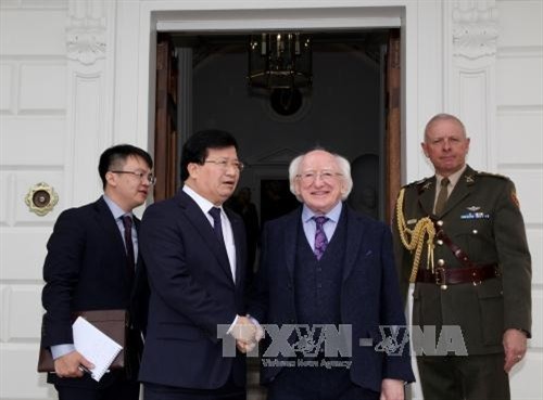 越南政府副总理郑廷勇圆满结束对爱尔兰进行的正式访问