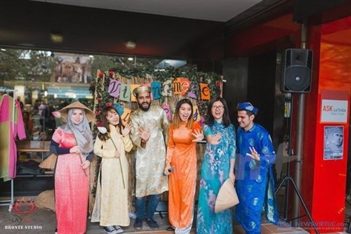 色彩缤纷的越南文化节在澳大利亚墨尔本市举行
