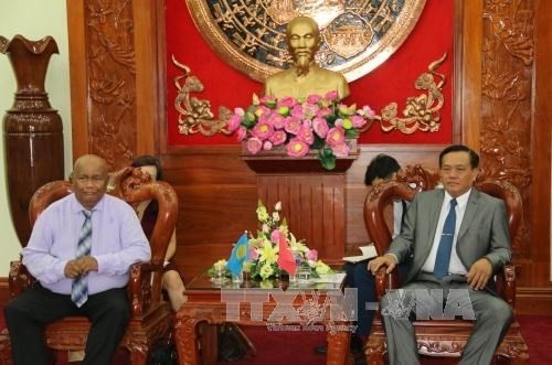 越南前江省与帕劳共和国签署水产领域合作协议