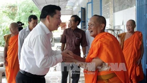 Thăm hỏi, chúc mừng đồng bào Khmer nhân dịp Tết Chôl Chnăm Thmây