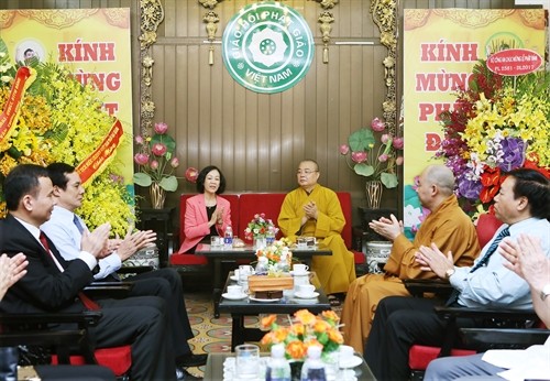 Trưởng ban Dân vận Trung ương chúc mừng Giáo hội Phật giáo Việt Nam nhân đại lễ Phật đản