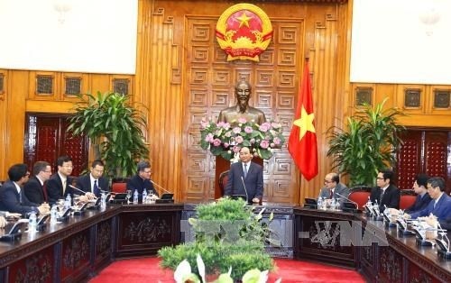 政府总理阮春福会见中国香港贸易发展局主席罗康瑞