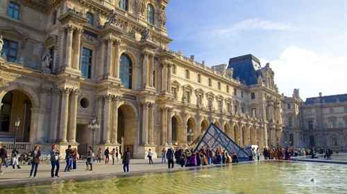 Những điều thú vị về bảo tàng Louvre