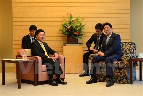 越南政府副总理兼外交部长范平明对日本进行工作访问