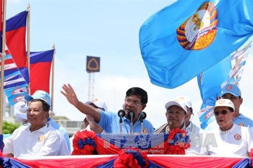 Thủ tướng Campuchia lần đầu tiên trực tiếp tham gia vận động tranh cử
