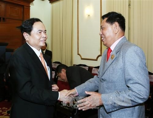 Củng cố và phát triển tình hữu nghị giữa Mặt trận hai nước Việt Nam - Campuchia