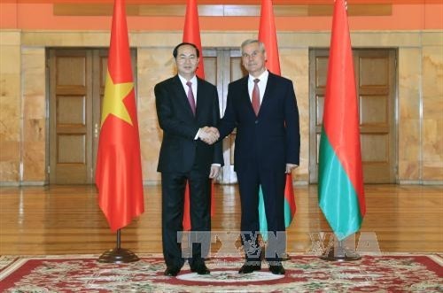 国家主席陈大光分别会见白俄罗斯国民会议代表院主席和总理
