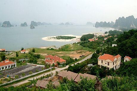 Bãi Dài hoang sơ và thơ mộng ở Quảng Ninh