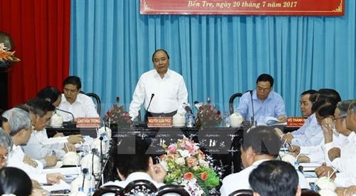 阮春福总理：集中资源 协助槟椥省有效应对气候变化