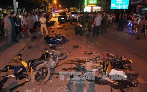 Thành phố Hồ Chí Minh: Tai nạn giao thông liên hoàn, nhiều người bị thương