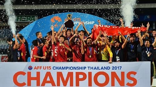越南队点球大战以4比2击败泰国队 问鼎冠军