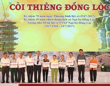 Thủ tướng Nguyễn Xuân Phúc dự Chương trình nghệ thuật “Cõi thiêng Đồng Lộc”