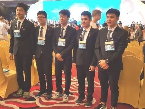越南学生在2017年国际物理奥赛中获得史上最佳成绩