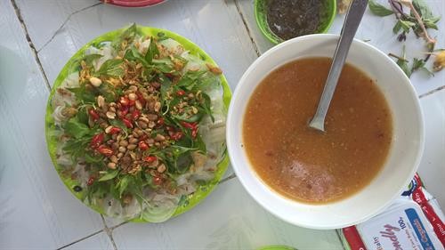 Gỏi cá mai - món ăn "ngon lạ" tại Phan Thiết