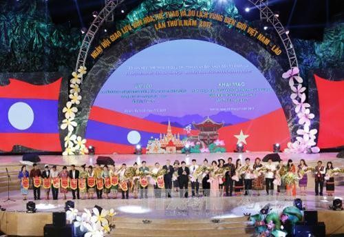 Khai mạc Ngày hội giao lưu văn hóa, thể thao và du lịch vùng biên Việt - Lào