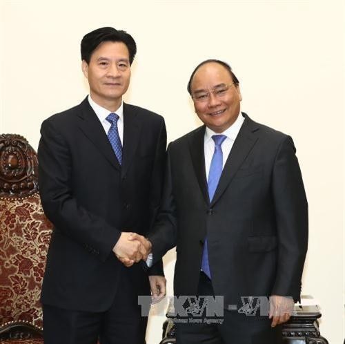 越南政府总理阮春福会见中国企业领导