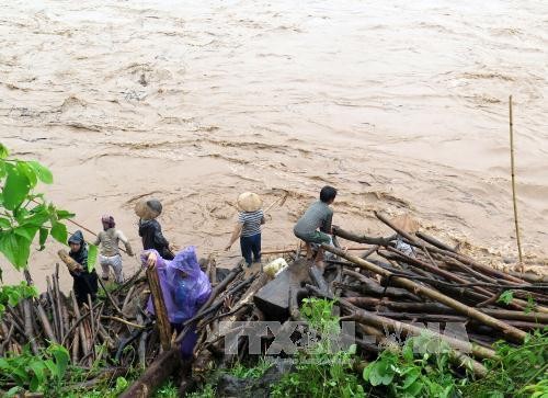 Điện Biên: Một người bị nước cuốn trôi do tắm suối trong mùa mưa lũ