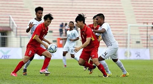 第29届东南亚运动会男足比赛：越南队以4比0击败东帝汶队