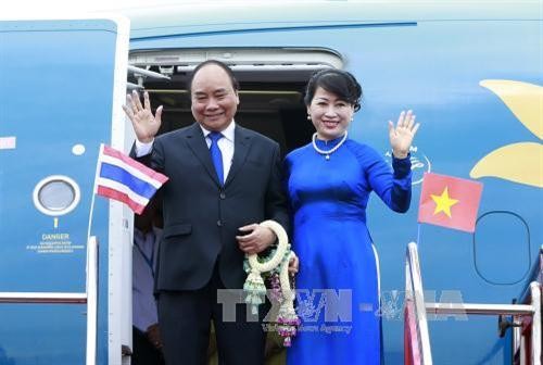 阮春福与旅泰越南侨胞举行见面会 圆满结束对泰国的访问之旅