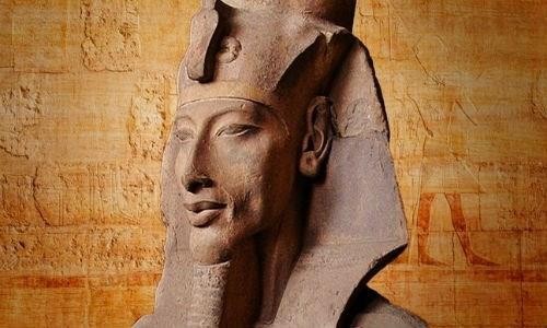 Vị pharaoh dám ''thách thức'' các vị thần
