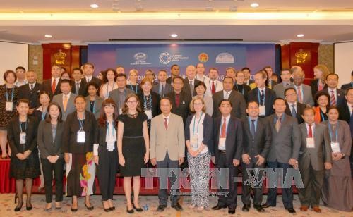 2017年APEC 会议：越南努力完善反腐败政策机制