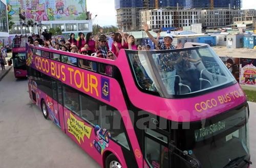 岘港市双层旅游观光巴士路线正式开通
