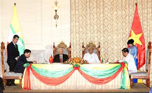 越南与缅甸签署4项合作文件