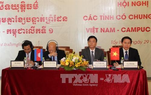 越柬建交50周年：深化边境省份司法机关之间的司法合作