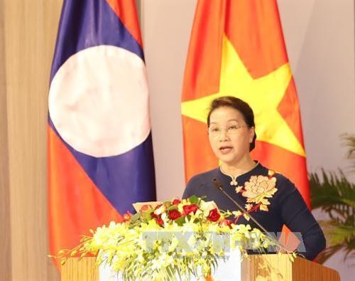 “女性代表在国会活动中的作用”研讨会在岘港市举行