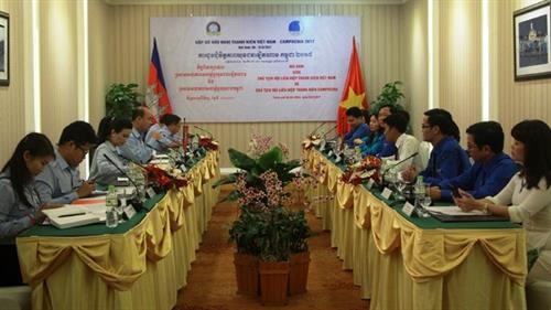 越柬两国青年联合会加强合作
