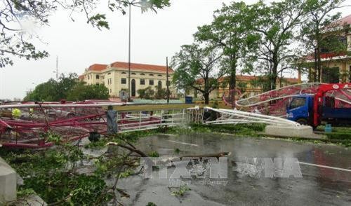Chùm ảnh về thiệt hại do bão số 10 gây ra tại các tỉnh miền Trung