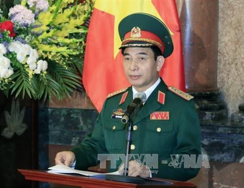 越南人民军总参谋长会见柬埔寨王家宪兵副司令