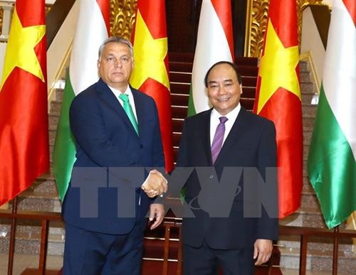 越南与匈牙利发表联合声明
