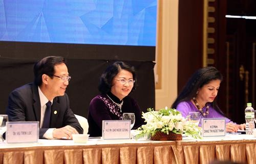 2017年亚太经合组织妇女与经济公私对话聚焦妇女经济赋权