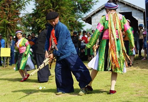 Lễ hội khèn Mông tại Làng Văn hóa - Du lịch các dân tộc Việt Nam