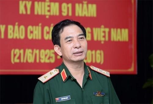 越南人民军高级军事代表团对古巴进行正式友好访问