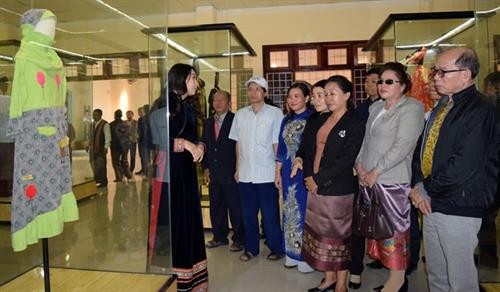 东盟共同体文化遗产展览会在越南昆嵩省开展