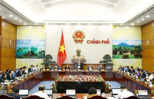 越南政府发布关于2018年经济社会发展计划的第1号决议