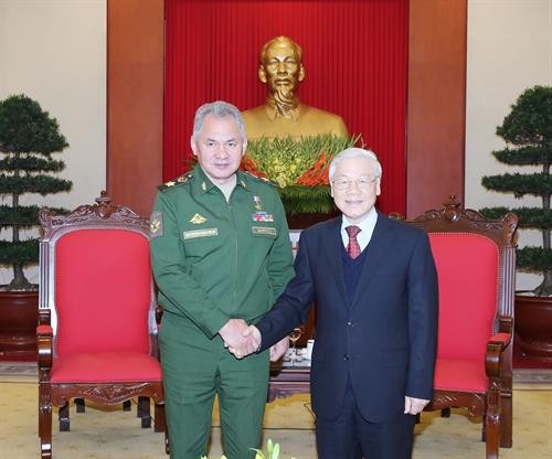 阮富仲总书记会见俄罗斯国防部长谢尔盖·绍伊古