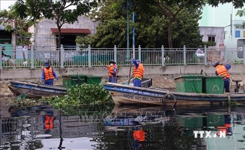 Nỗ lực cải thiện môi trường nước trên kênh rạch ở Thành phố Hồ Chí Minh