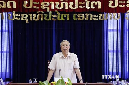 越共中央书记处常务书记陈国旺率团访问老挝万象省