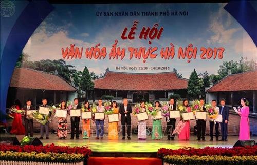 Đậm sắc màu Lễ hội văn hóa ẩm thực Hà Nội 2018