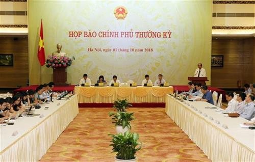 越南政府9月份例行新闻发布会解答社会舆论关心的许多问题