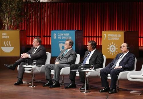 政府总理阮春福出席全球绿色目标伙伴2030峰会