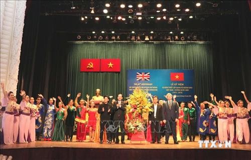 Kỷ niệm 45 năm thiết lập quan hệ ngoại giao Việt Nam-Vương quốc Anh