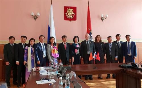 河内市代表团对俄罗斯和捷克共和国进行工作访问